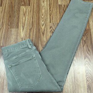 31x29 BANANA REPUBLIC TRAVELER SLIM FIT JEANS COTTON/SPANDEX PALE GREEN